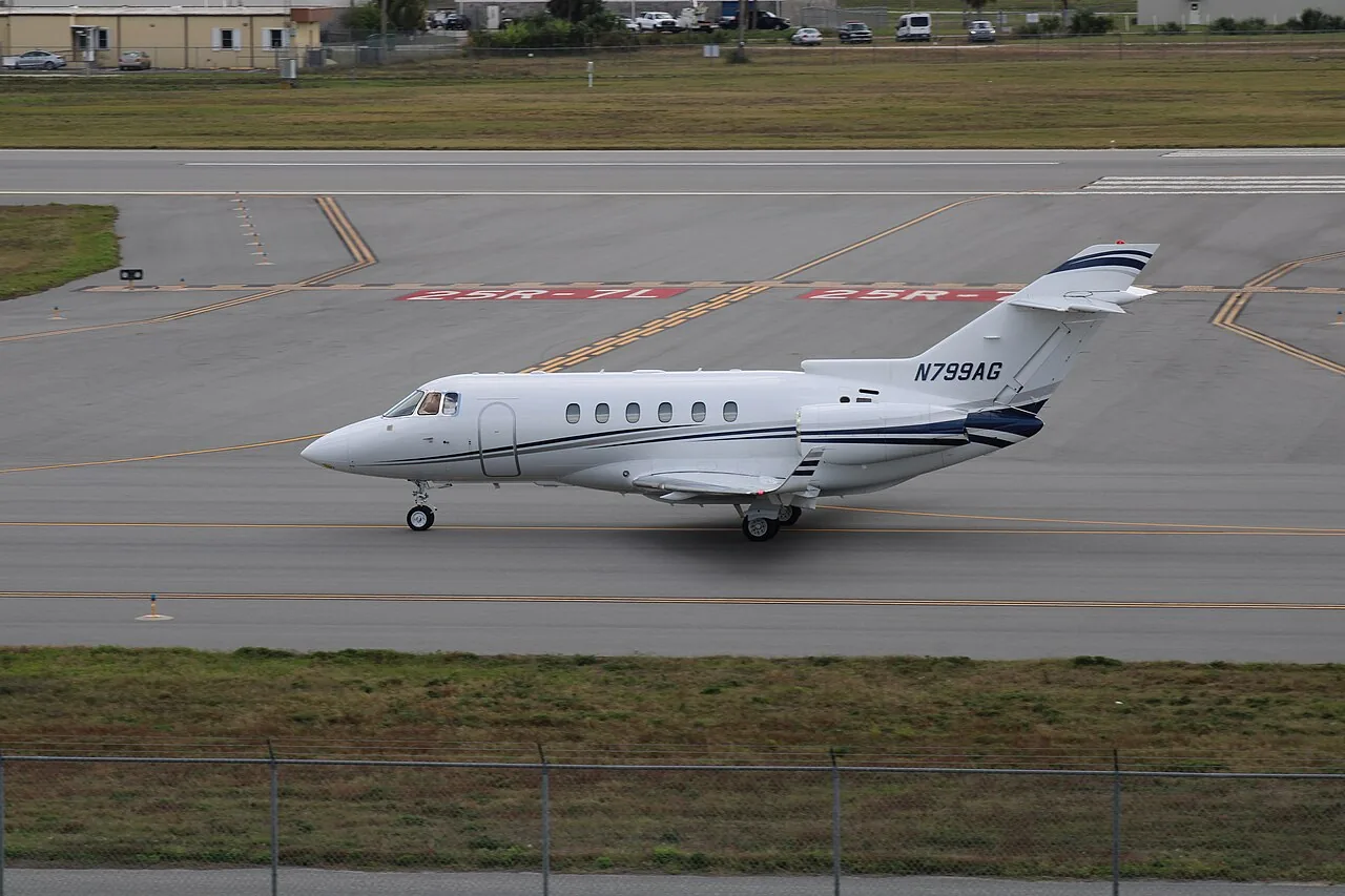 Hawker 900XP exterior — representative aircraft