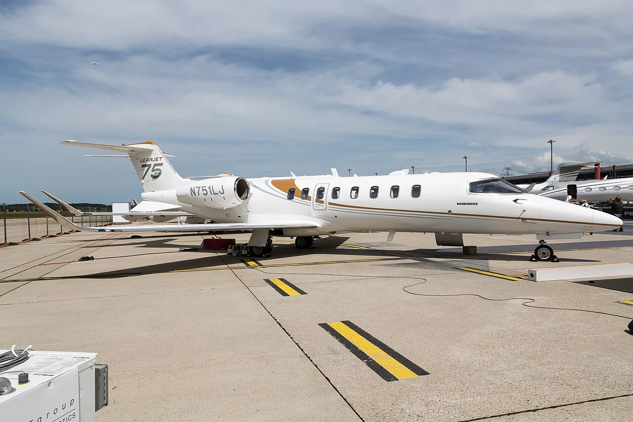 Learjet 75 / Liberty exterior — representative aircraft
